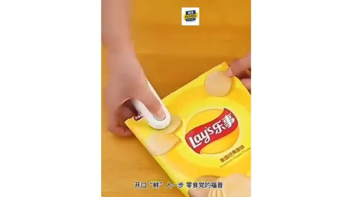 Mini USB rechargeable 2-in-1 heat sealer and cutter - image 1